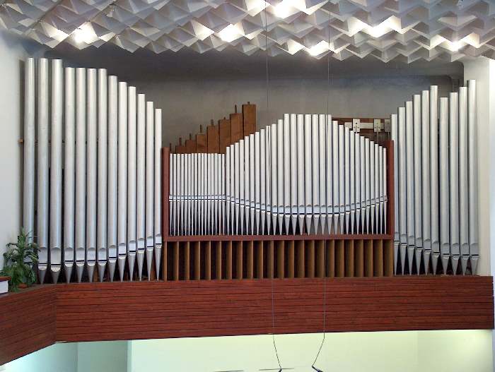 Az Újpesti Baptista Gyülekezet orgonájának sípjai